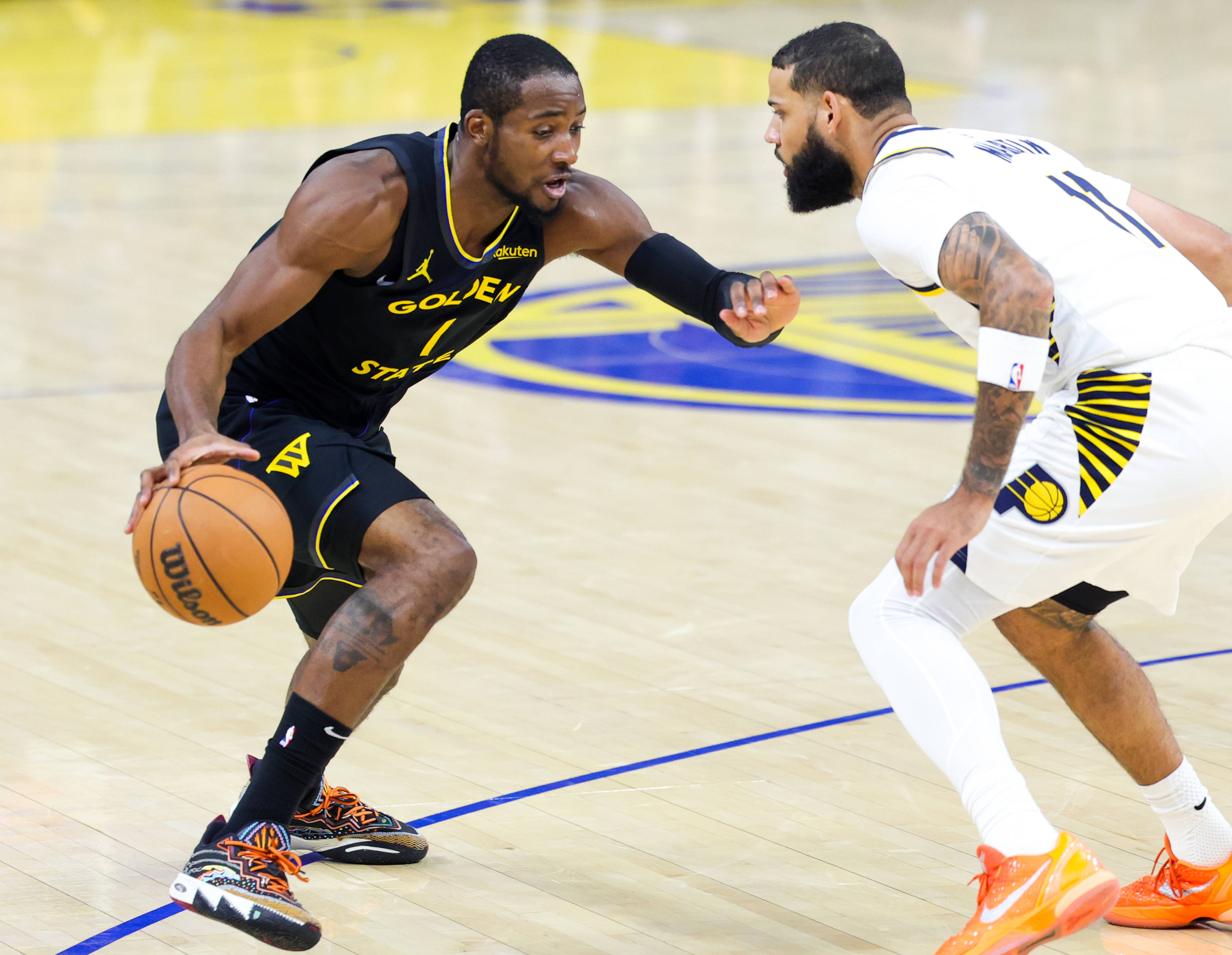 中国男篮强势步行者,欧文关键制胜 中国男篮强势步行者,欧文关键制胜