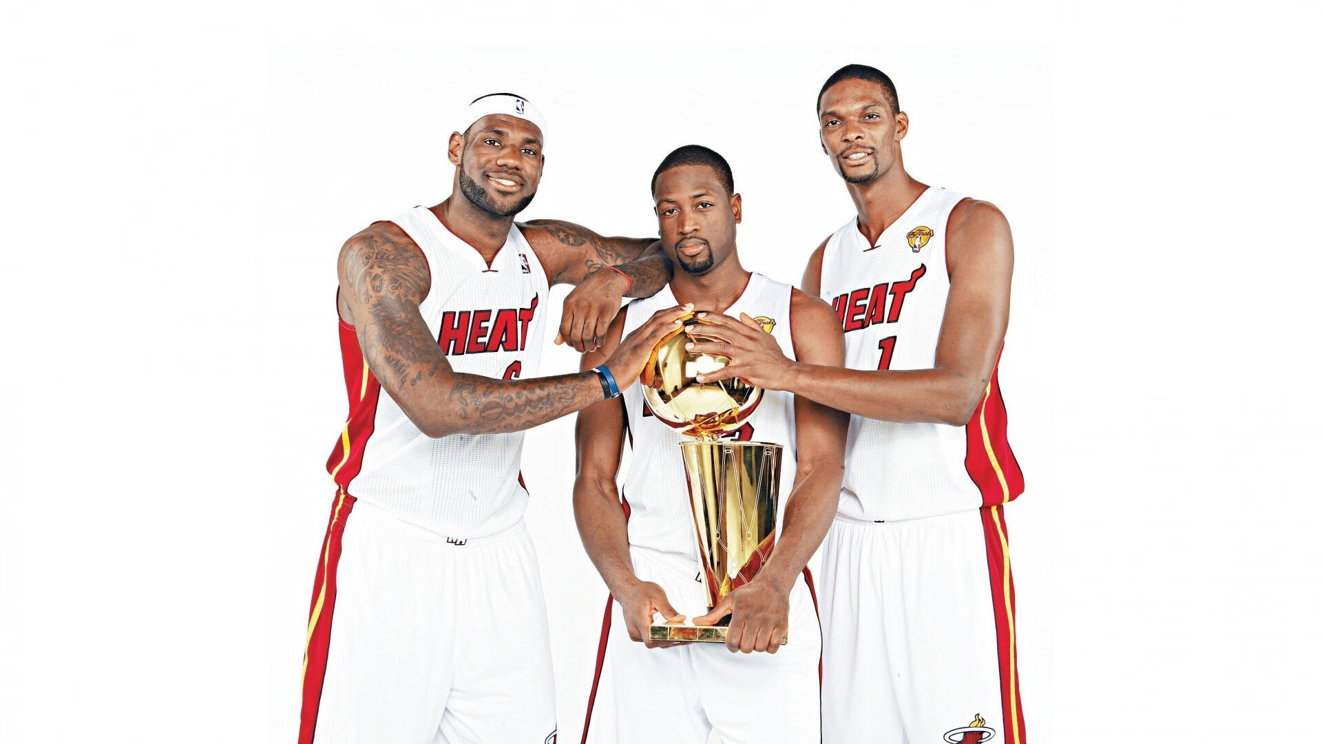 蓝黑风暴席卷首尔，马丁内利领军，国际米兰友谊赛横扫韩国劲旅